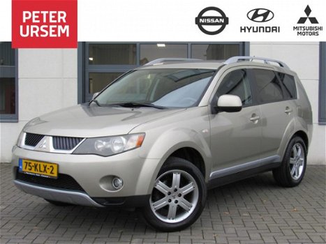 Mitsubishi Outlander - 2.4 Intro Edition 1e eigenaar Dealer Onderhouden Trekhaak NL Auto NAP - 1