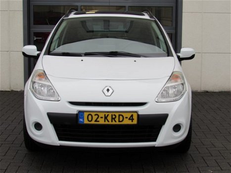 Renault Clio Estate - 1.2 TCE Expression Navi Trekhaak Schuif-/Kanteldak NL Auto NAP - 1