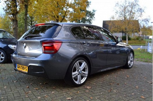 BMW 1-serie - 125d AUTO-8 / M PAKKET / ALCANTARA / NAVI / CAMERA / H-K SOUND / LMV 18'' - 1