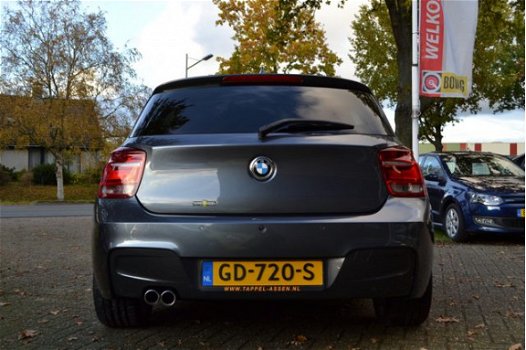 BMW 1-serie - 125d AUTO-8 / M PAKKET / ALCANTARA / NAVI / CAMERA / H-K SOUND / LMV 18'' - 1