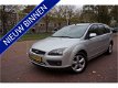 Ford Focus Wagon - 1.8-16V Futura Flexifuel 2e EIGENAAR DEALER ONDERHOUDEN - 1 - Thumbnail