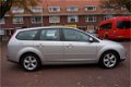 Ford Focus Wagon - 1.8-16V Futura Flexifuel 2e EIGENAAR DEALER ONDERHOUDEN - 1 - Thumbnail