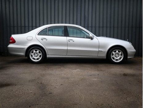 Mercedes-Benz E-klasse - 200 K., Classic, 1 Ste Eigenaar, Keurig Onderh., NL-Auto - 1