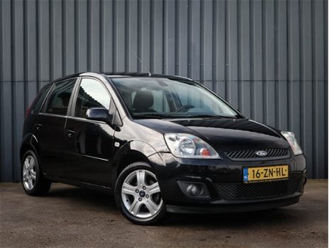 Ford Fiesta - 1.3-8V, 5 Drs, Keuring Onderhouden, Airco, L.M.Velgen, Trekhaak, NL-Auto - 1