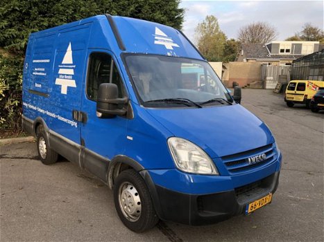 Iveco Daily - 29L12V L2 H2 240.454km NAP airco 3 persoons - 1
