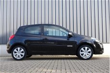 Renault Clio - 1.6I 20TH ANNIVERSARY AUTOMAAT/ NAVI/ LMV/ RIJKLAAR