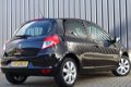 Renault Clio - 1.6I 20TH ANNIVERSARY AUTOMAAT/ NAVI/ LMV/ RIJKLAAR - 1 - Thumbnail