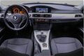 BMW 3-serie Touring - 318i Business Line NL-Auto Cruise Control PDC Achter Navi ECC LMV - 1 - Thumbnail