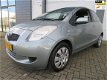 Toyota Yaris - 1.3 VVTi Sol verkeerd in nieuwstaat - 1 - Thumbnail