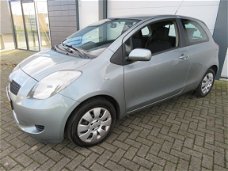 Toyota Yaris - 1.3 VVTi Sol verkeerd in nieuwstaat