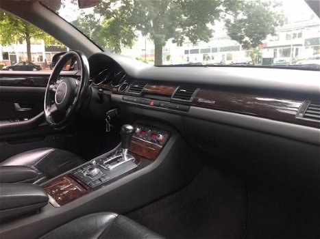 Audi A8 - 4.2 quattro 2003 Leer Trekhaak Bose Xenon Schuifdak PDC APK tot juli 2020 - 1