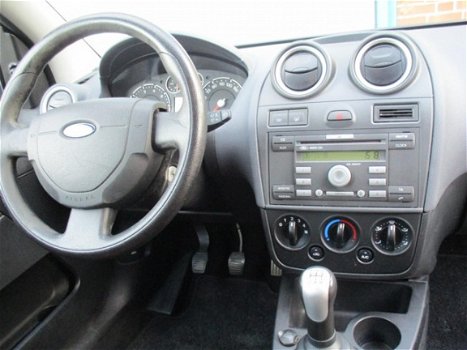 Ford Fiesta - 1.4-16V Futura APK 1-2021 Rijklaar - 1