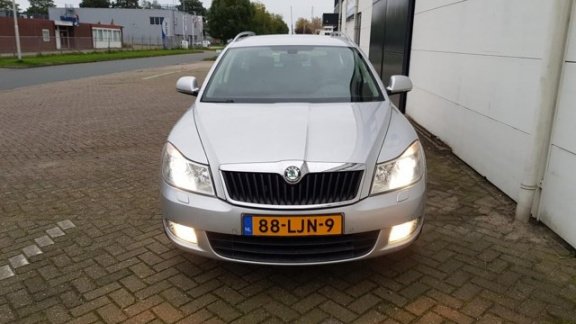 Skoda Octavia Combi - 1.2 TSI Elegance Business Line /Navi - 1