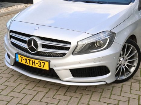 Mercedes-Benz A-klasse - 180 CDI AMG / NAVI / PDC V+A / XENON / DEALERONDERH - 1