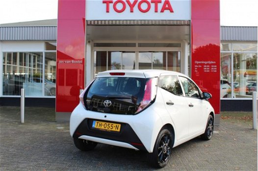 Toyota Aygo - 1.0 VVT-i x-fun 5 DEURS/ LM-VELGEN/ AIRCO/ BLUETOOTH - 1