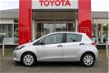 Toyota Yaris - 1.5 Full Hybrid Comfort 5 DEURS/ AUTOMAAT/ ECC/ RADIO CD-SPELER - 1 - Thumbnail