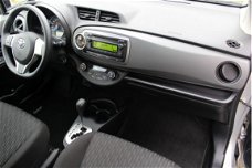 Toyota Yaris - 1.5 Full Hybrid Comfort 5 DEURS/ AUTOMAAT/ ECC/ RADIO CD-SPELER