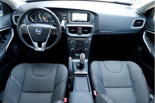 Volvo V40 Cross Country - T4 180PK MOMENTUM |MEI-14| *all in prijs - 1