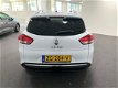 Renault Clio Estate - 0.9 TCe Limited Navigatie, Airco, Cruise controle, - 1 - Thumbnail