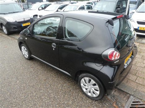 Toyota Aygo - 1.0 12V VVT-I 3DRS MMT Z - 1