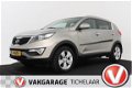 Kia Sportage - 2.0 X-ecutive Plus Pack | Parkeersensoren | Climate control | Trekhaak - 1 - Thumbnail