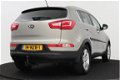 Kia Sportage - 2.0 X-ecutive Plus Pack | Parkeersensoren | Climate control | Trekhaak - 1 - Thumbnail