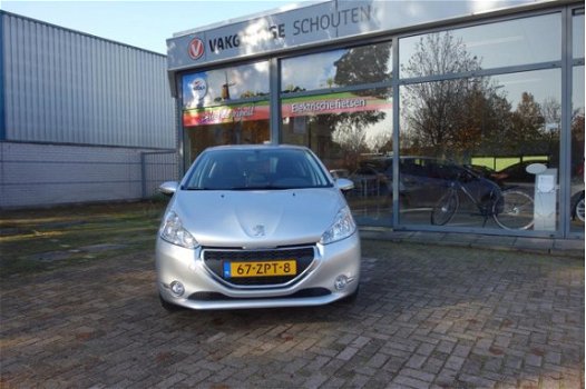 Peugeot 208 - 1.2 VTi Active Navigatie, Telefoon - 1