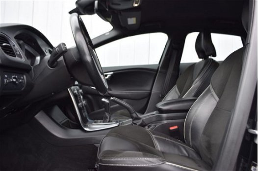 Volvo V40 - 2.0 D4 190pk R-Design Business Leder /Alcantara, Full Map Navi, Sportstoelen, 17 inch LM - 1