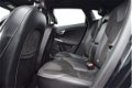 Volvo V40 - 2.0 D4 190pk R-Design Business Leder /Alcantara, Full Map Navi, Sportstoelen, 17 inch LM - 1 - Thumbnail