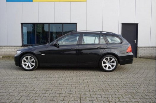 BMW 3-serie Touring - 318i Business Line ECC NAV CRUISE - 1