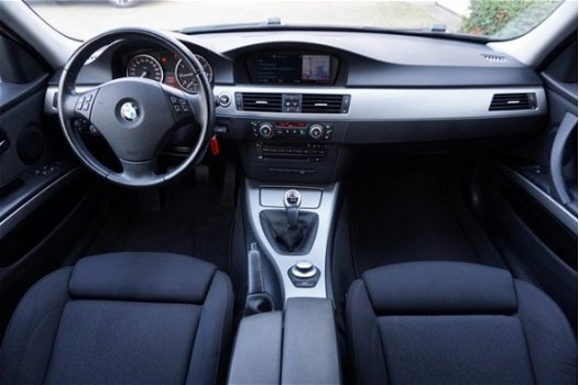 BMW 3-serie Touring - 318i Business Line ECC NAV CRUISE - 1