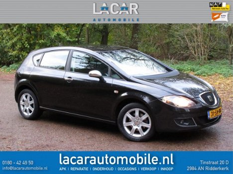 Seat Leon - 1.6 Stylance 1e Eigenaar / Navi / Clima / Cruise Contr. / CV Met AB / El. Rmn - 1