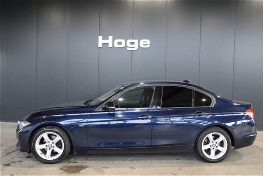 BMW 3-serie - 318d High Executive Leer Ecc Navigatie PDC Rijklaarprijs Inruil Mogelijk - 1