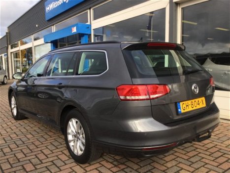 Volkswagen Passat Variant - 1.6 TDI Highline /CLIMA/CRUISE/PDC/NAV/AFNEEMBARE TREKHAAK/LMV16'' - 1