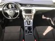 Volkswagen Passat Variant - 1.6 TDI Highline /CLIMA/CRUISE/PDC/NAV/AFNEEMBARE TREKHAAK/LMV16'' - 1 - Thumbnail