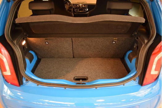 Volkswagen Up! - 1.0 60PK 5D High up - 1