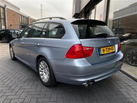 BMW 3-serie Touring - 325i Executive (217PK) LM velg, Cruise-C, Climate-C, Autom verl, Facelift Onde - 1