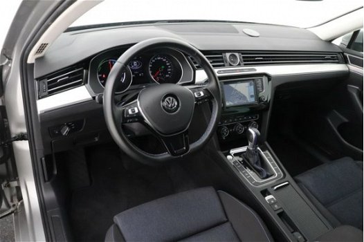 Volkswagen Passat Variant - 1.4 TSI GTE Adaptieve Cruise LED camera 7 Procent BIJTELLING - 1