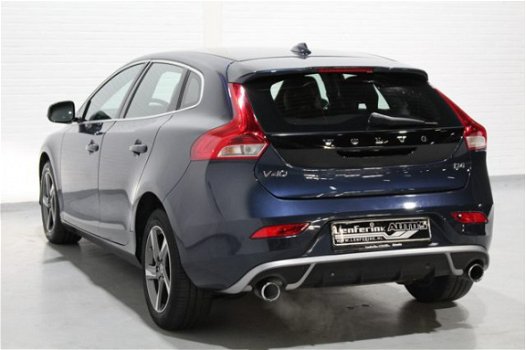 Volvo V40 - 2.0 D4 190 pk R-Design Navi, Bluetooth, Cruise Control, Parkeerhulp - 1