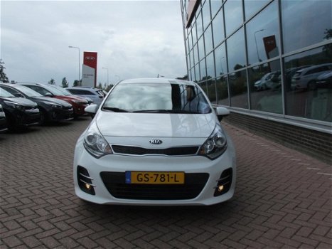 Kia Rio - 1.2 CVVT 84pk 5D DynamicLine Rijklaar - 1