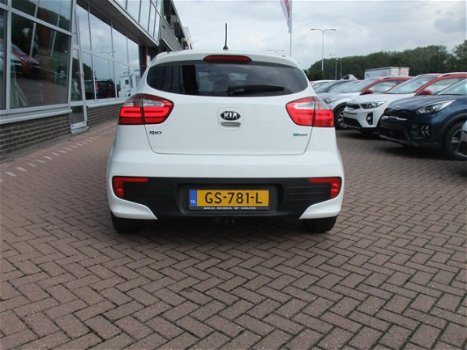 Kia Rio - 1.2 CVVT 84pk 5D DynamicLine Rijklaar - 1