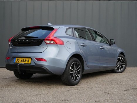 Volvo V40 - 2.0 D2 120PK Nordic+ / Trekhaak / Standkachel / LED - 1