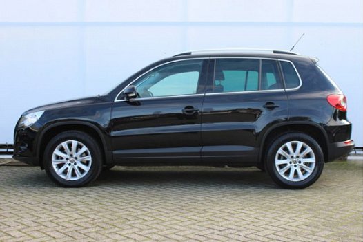 Volkswagen Tiguan - 2.0 TSI Sport&Style 4Motion | Navi | Cruise | Clima | Camera | Trekhaak | 4WD | - 1