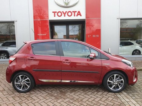 Toyota Yaris - 1.5 Hybrid Premium CVT - 1