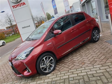 Toyota Yaris - 1.5 Hybrid Premium CVT - 1