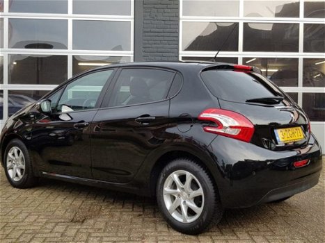 Peugeot 208 - - 1.2 PureTech Style - 1