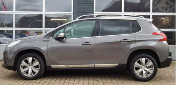 Peugeot 2008 - - 1.2 PureTech Blue Lease Executive - 1