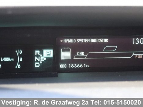 Toyota Prius - 1.8 Comfort | Bluetooth | Parkeersensoren | HUD - 1