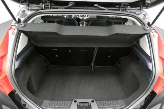 Ford Fiesta - 1.25 Titanium 82PK | Lm velgen | Trekhaak | Airco | Boordcomputer | Mistlampen - 1