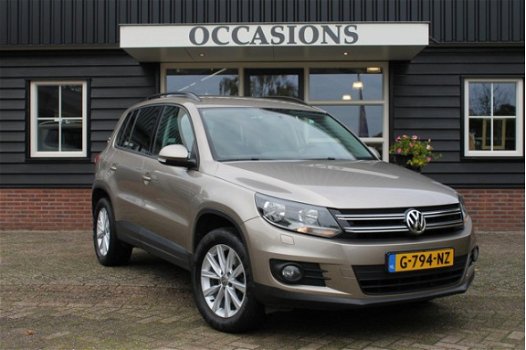 Volkswagen Tiguan - 1.4 TSI Sport&Style Navigatie, cruise control, clima, 17 inch, stoelverwarming - 1